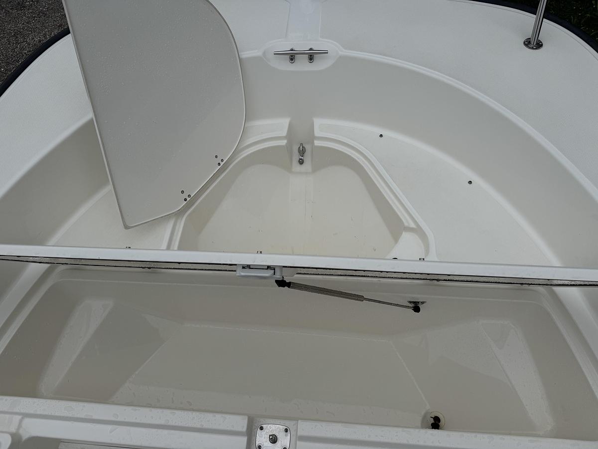 Used 2013 Boston Whaler 210 Montauk