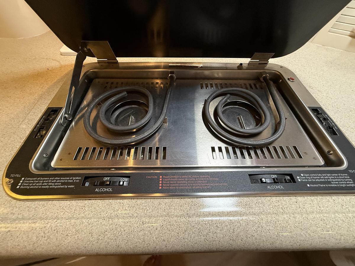 Used 2000 Monterey 322 Cruiser