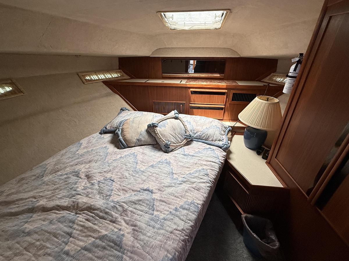 Used 1986 Sea Ray 410 Sundancer