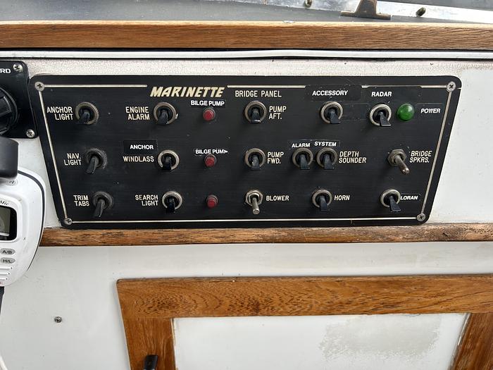Used 1986 Marinette 39' Double Cabin