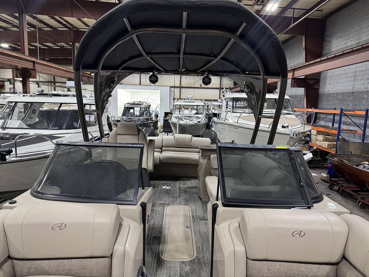 Used 2022 Avalon 2785 Catalina Platinum Cruiser
