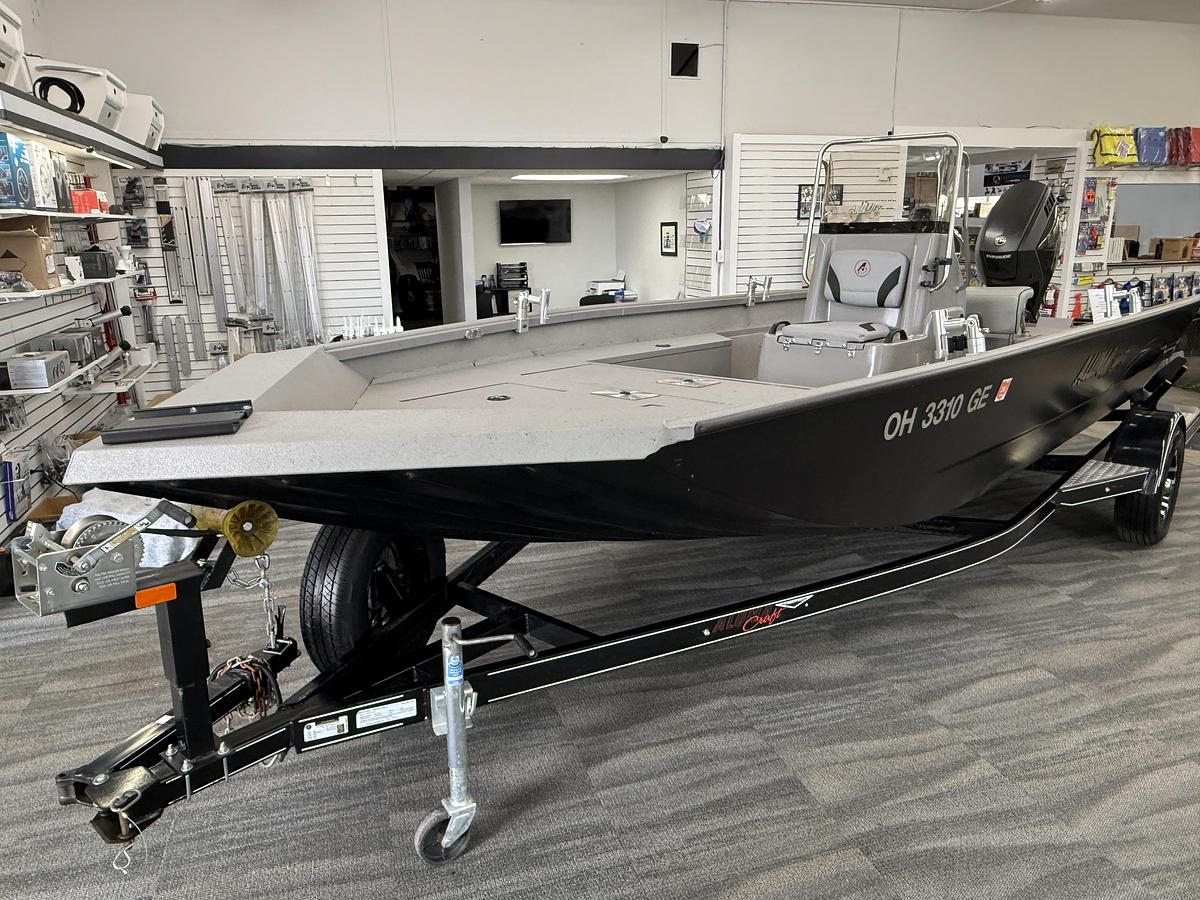 Used 2020 Alumacraft 20 Bay