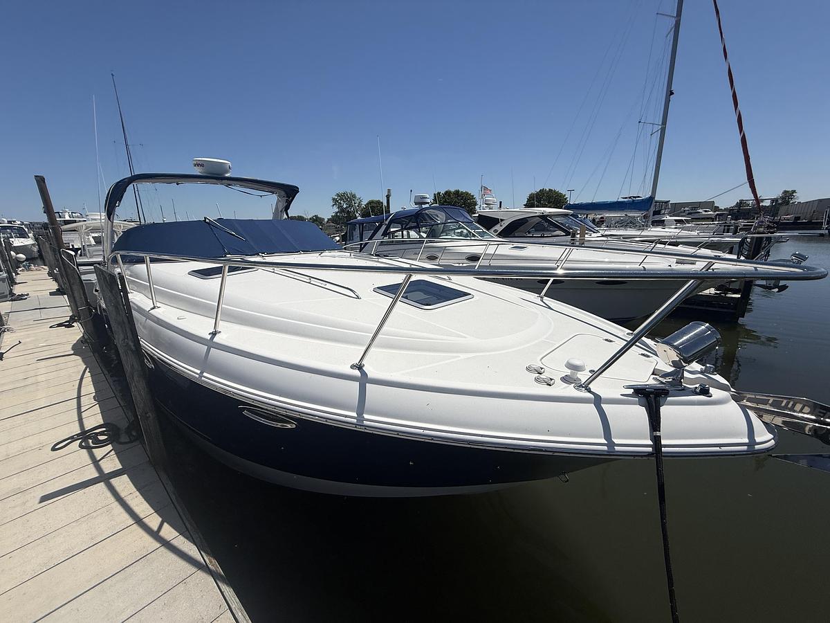 Used 2009 Chaparral 330 Signature