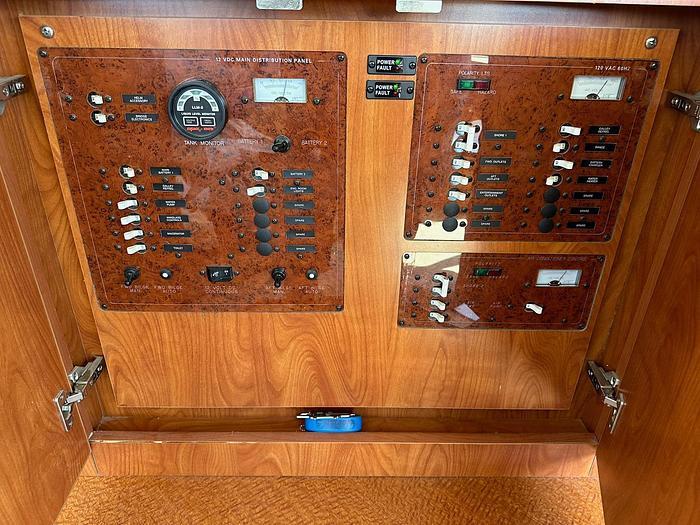 Used 2007 Silverton 33 Convertible