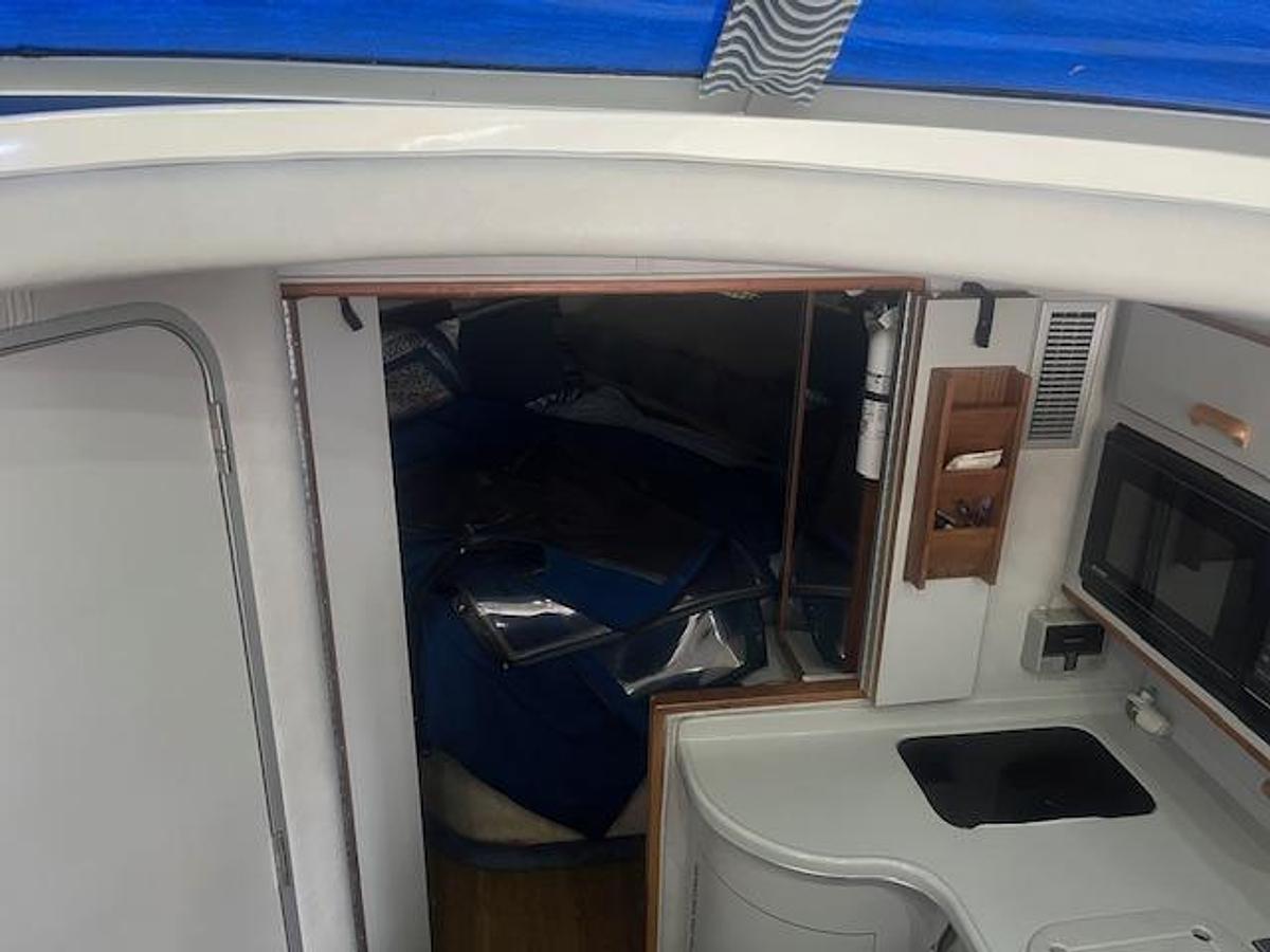 Used 1991 Sea Ray 370 Sedan Bridge