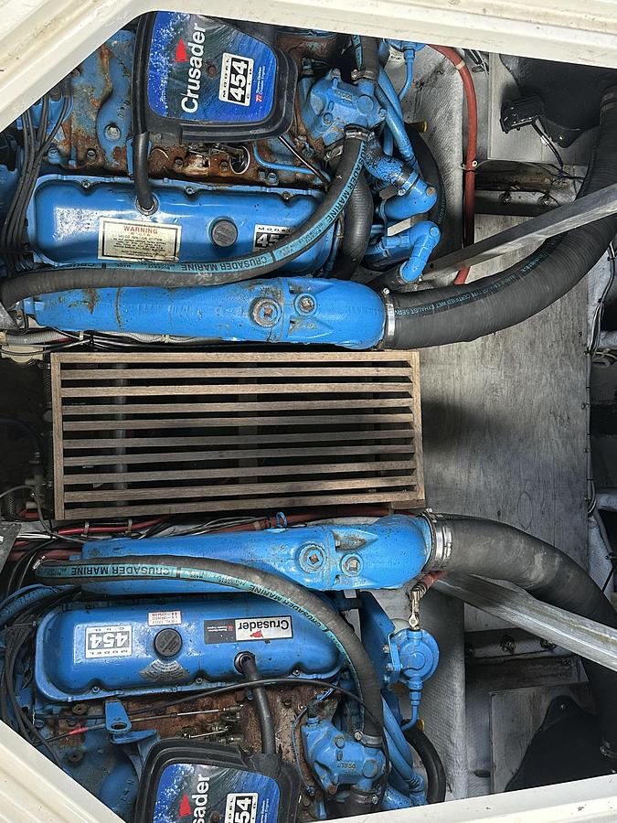 Used 1990 Silverton 34 Express