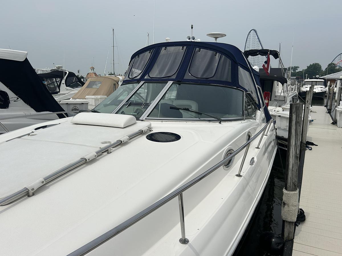 Used 2005 Sea Ray 320 Sundancer