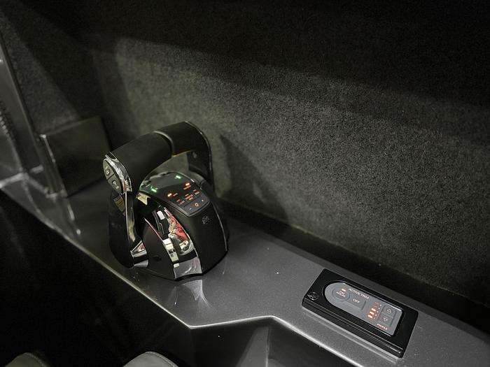 Used 2020 Extreme Boats 795 Walk Around 26'