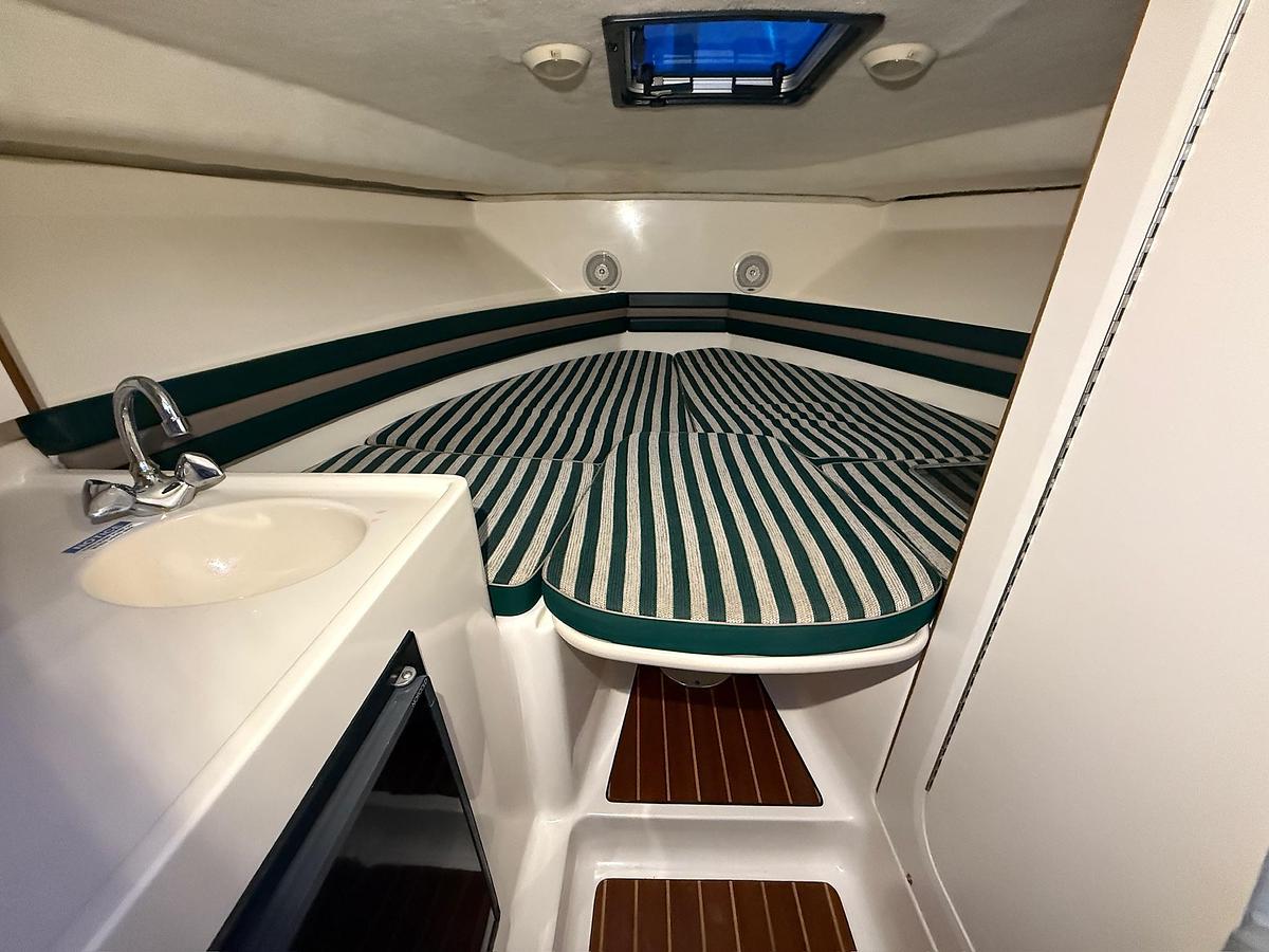 Used 1998 Pursuit 2860 Denali