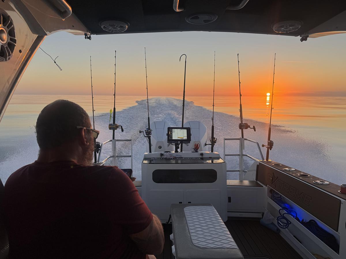 2026 Extreme Boats 916 Walk Around 30'