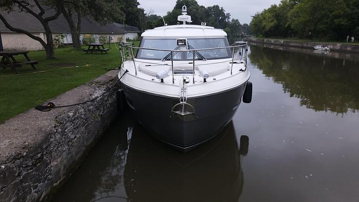Used 2018 Carver C37