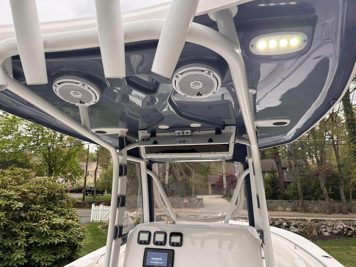 Used 2015 Tidewater 252 Center Console Adventure