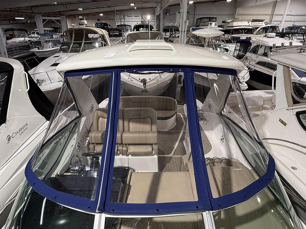 Used 2017 Sea Ray 330 Sundancer