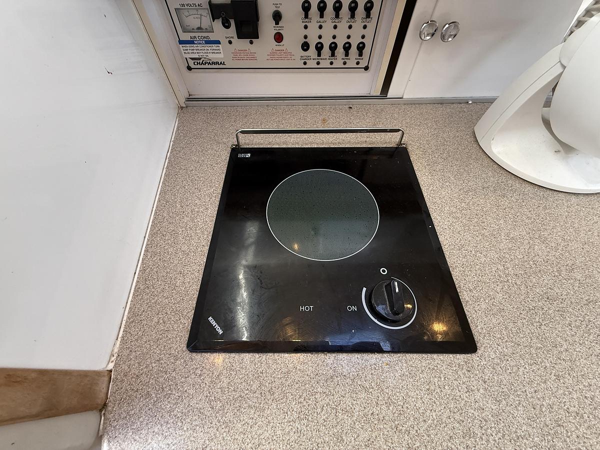 Used 1999 Chaparral 300 Signature