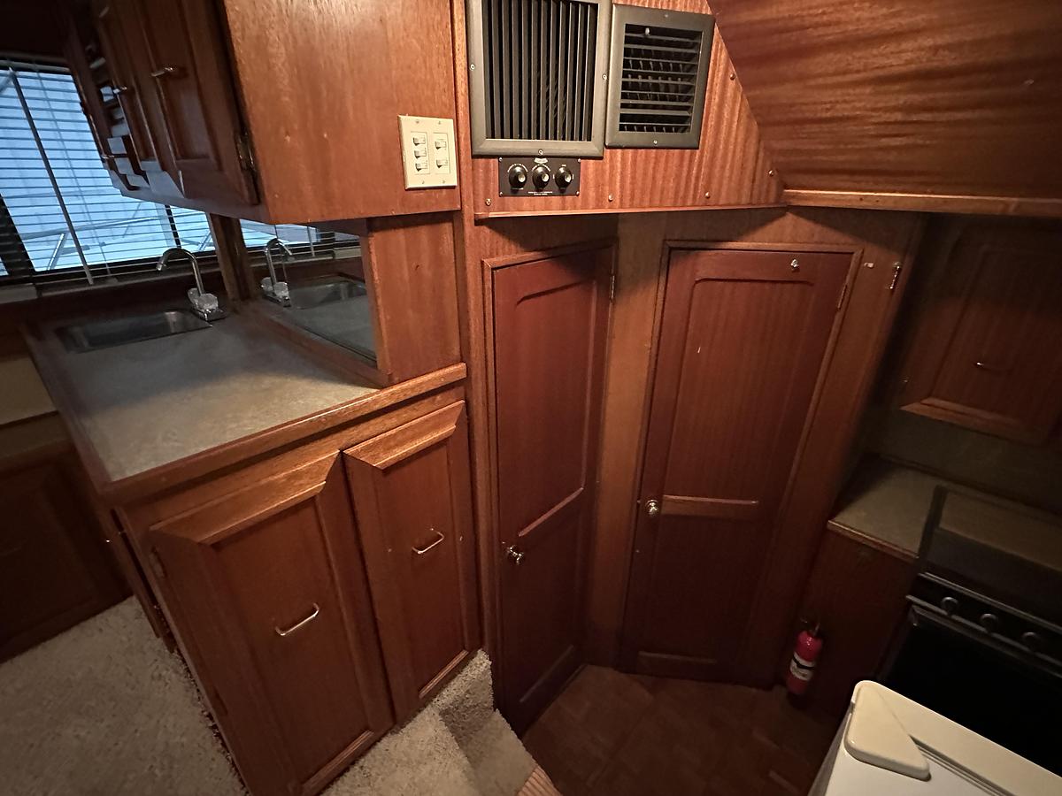 Used 1982 Egg Harbor 42 Aft Cabin Motor Yacht