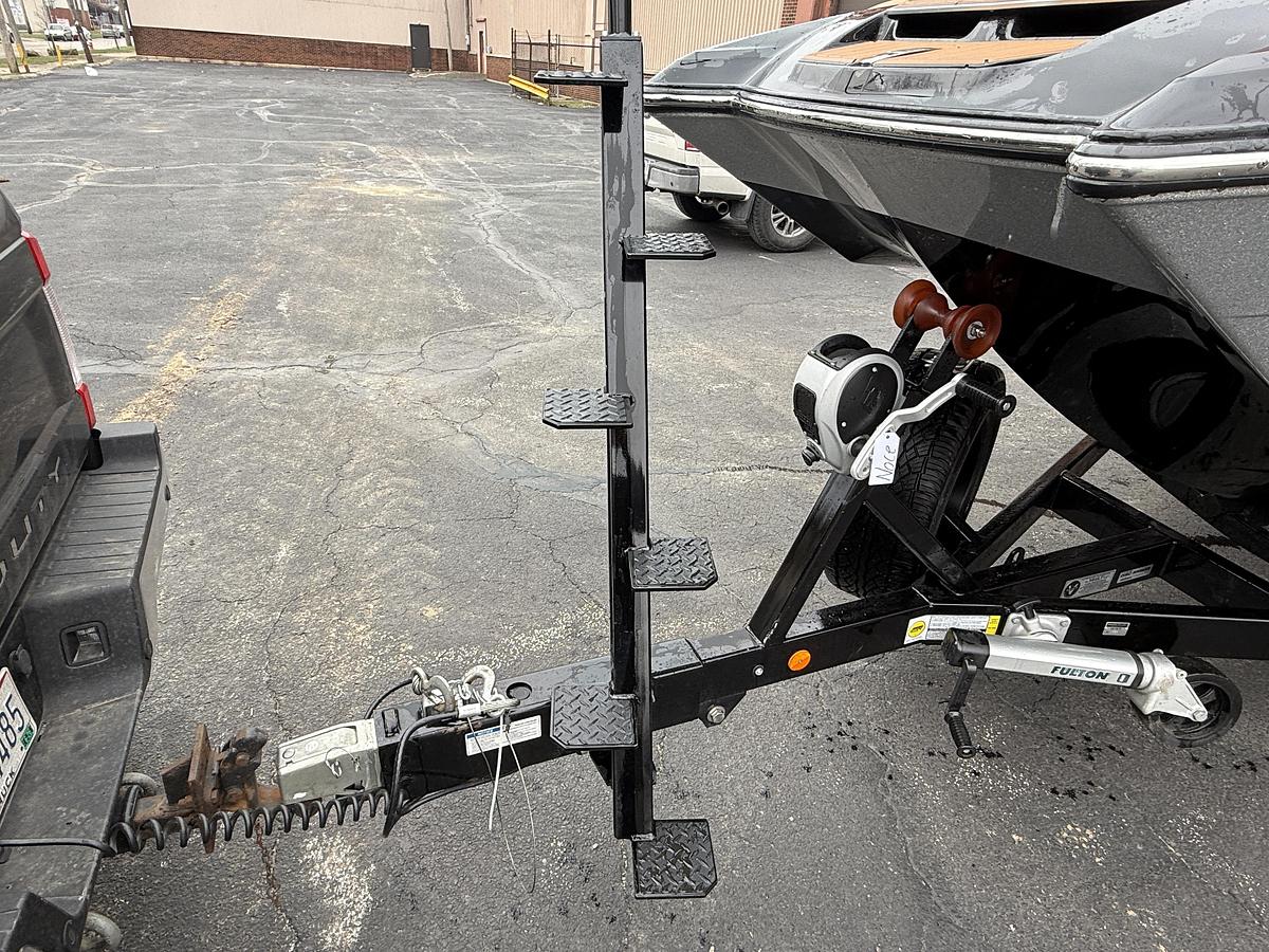 Used 2021 MasterCraft X26