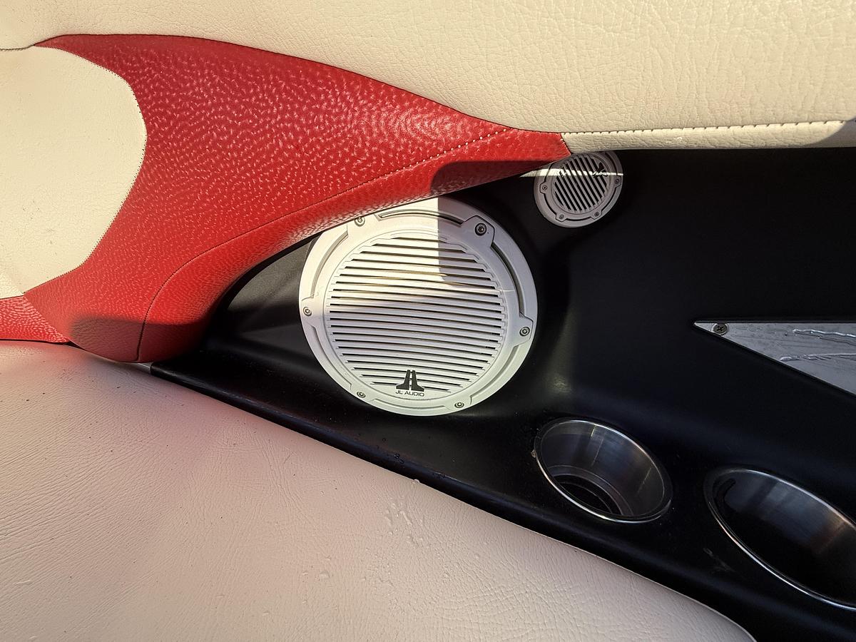 Used 2008 Mastercraft XStar 23'