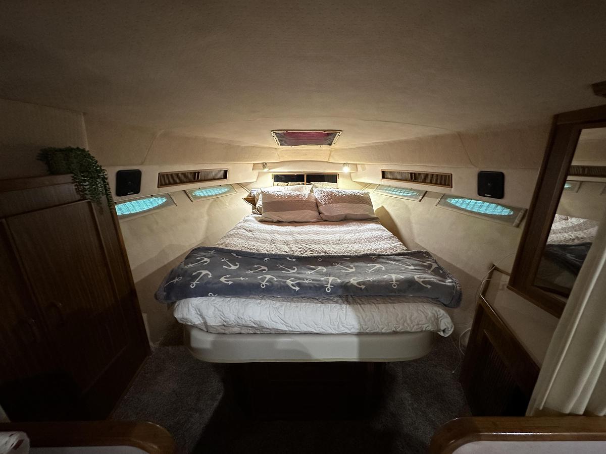 Used 1987  Sea Ray 340 Sundancer