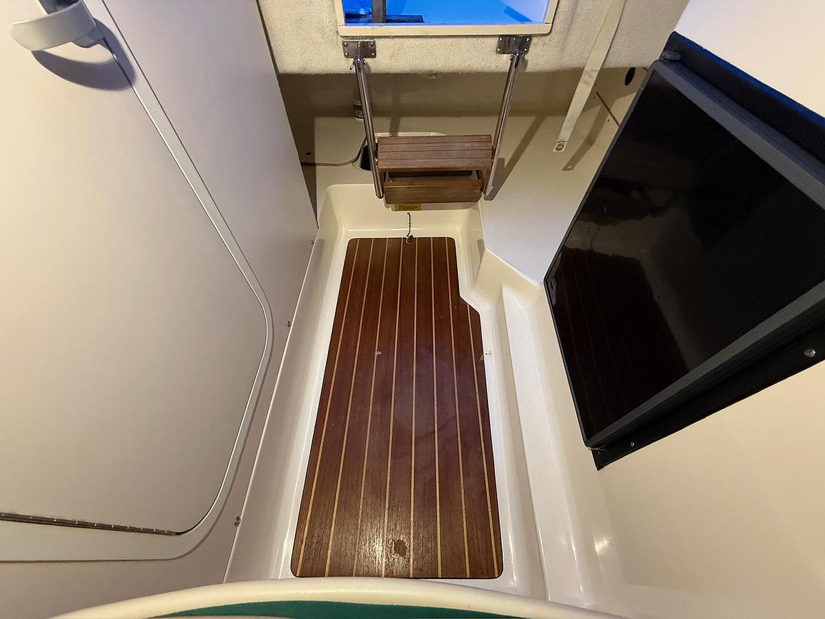 Used 1998 Pursuit 2860 Denali