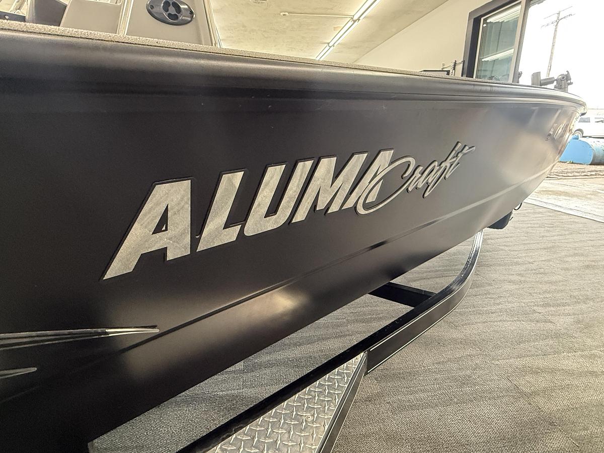 Used 2020 Alumacraft 20 Bay