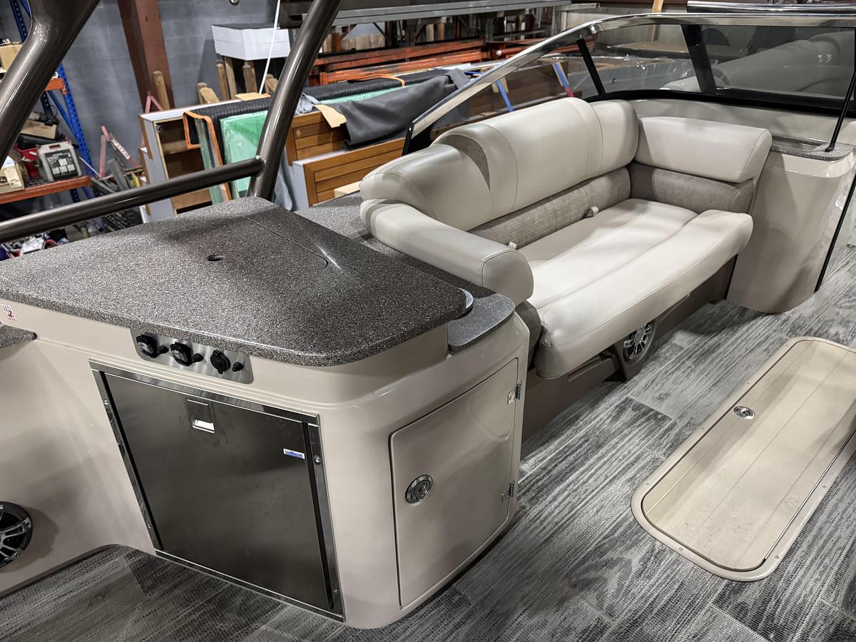 Used 2022 Avalon 2785 Catalina Platinum Cruiser
