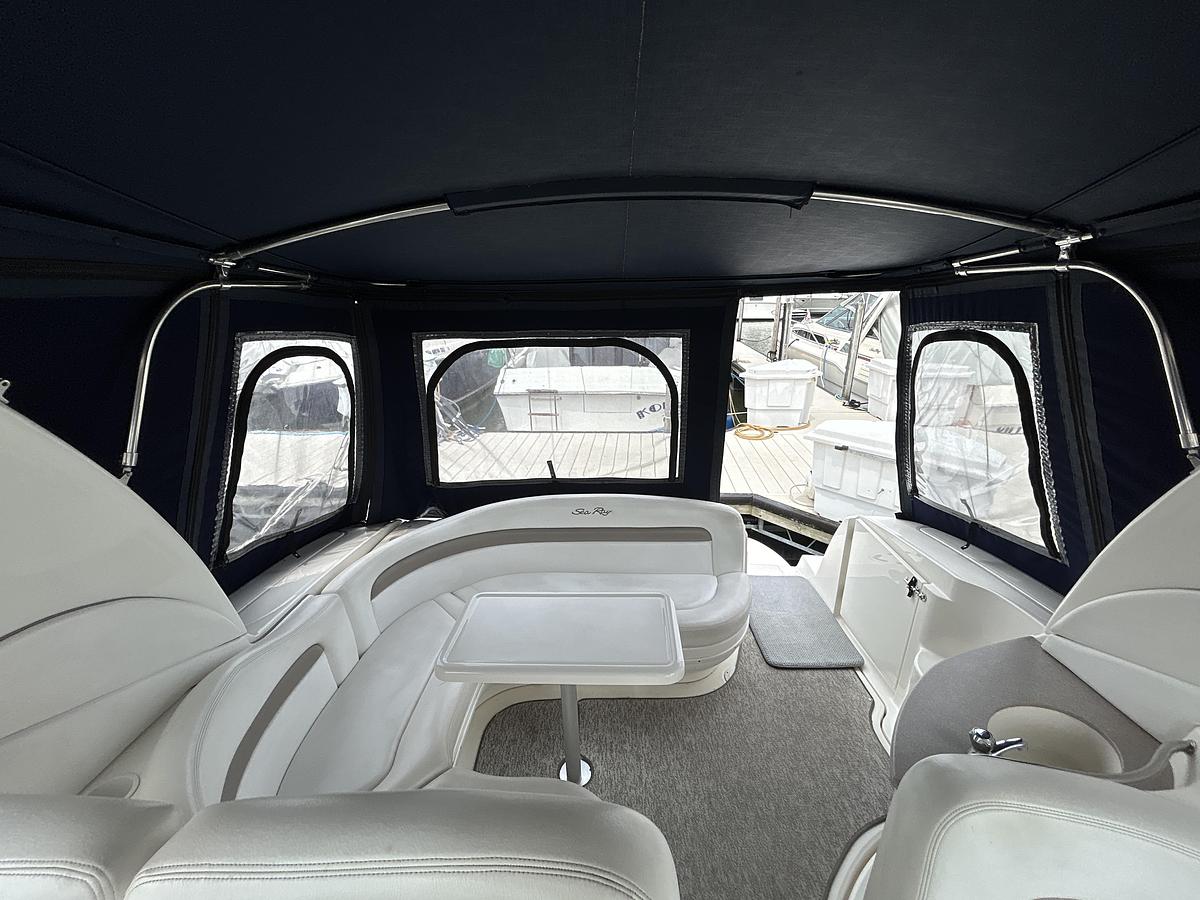 Used 2005 Sea Ray 320 Sundancer