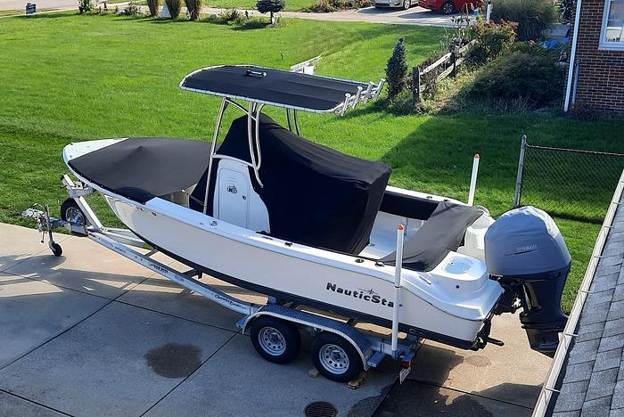 Used 2020 NauticStar 2302 Legacy