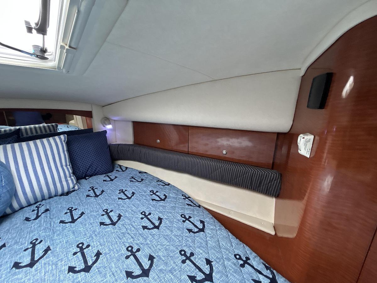 Used 2005 Sea Ray 320 Sundancer