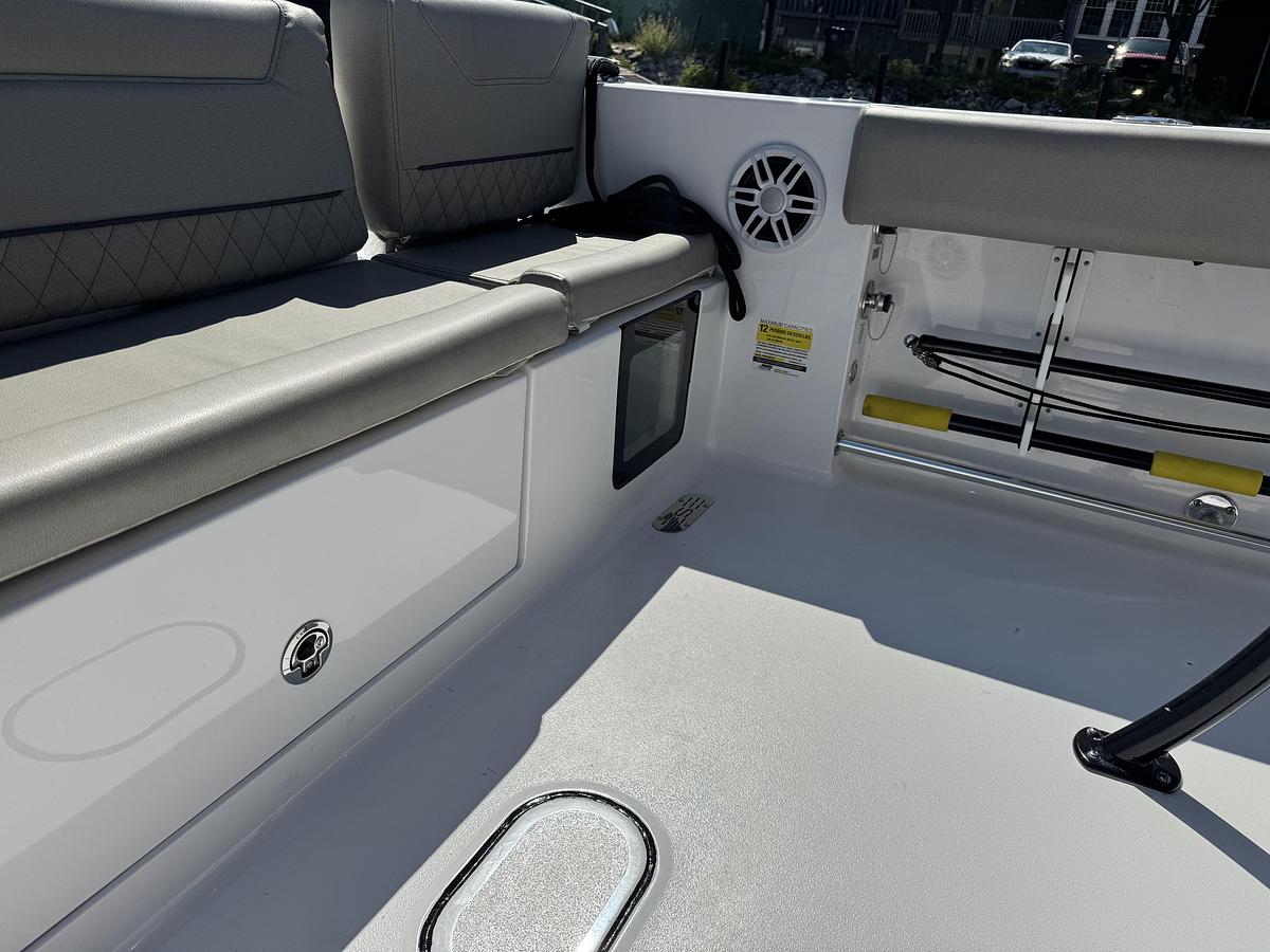 Used 2024 Sportsman 231 Heritage 231 Center Console