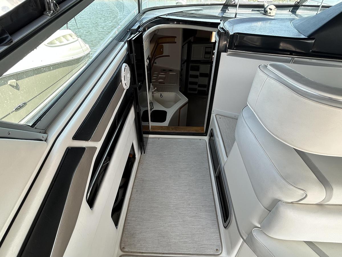 Used 1993 Sea Ray 440 Sundancer