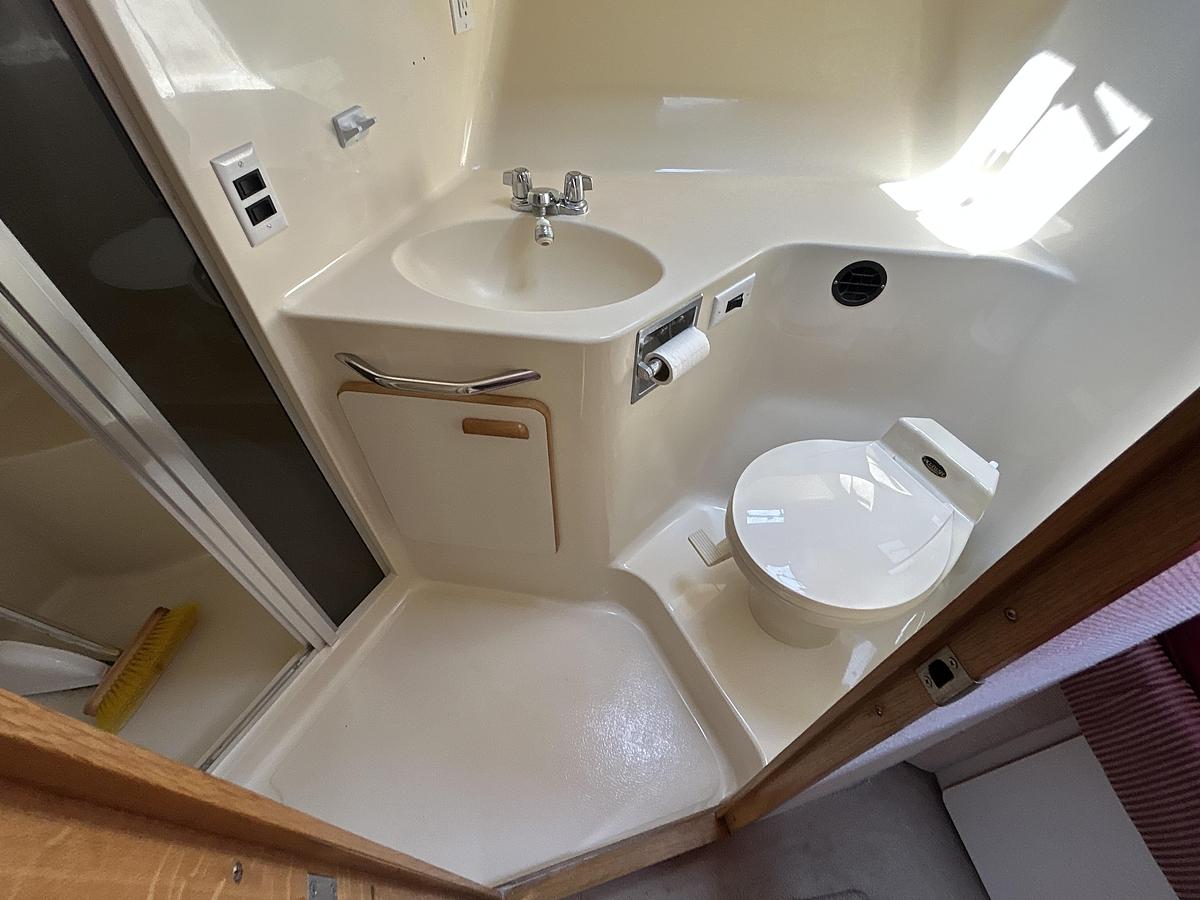 Used 1993 Sea Ray 440 Sundancer