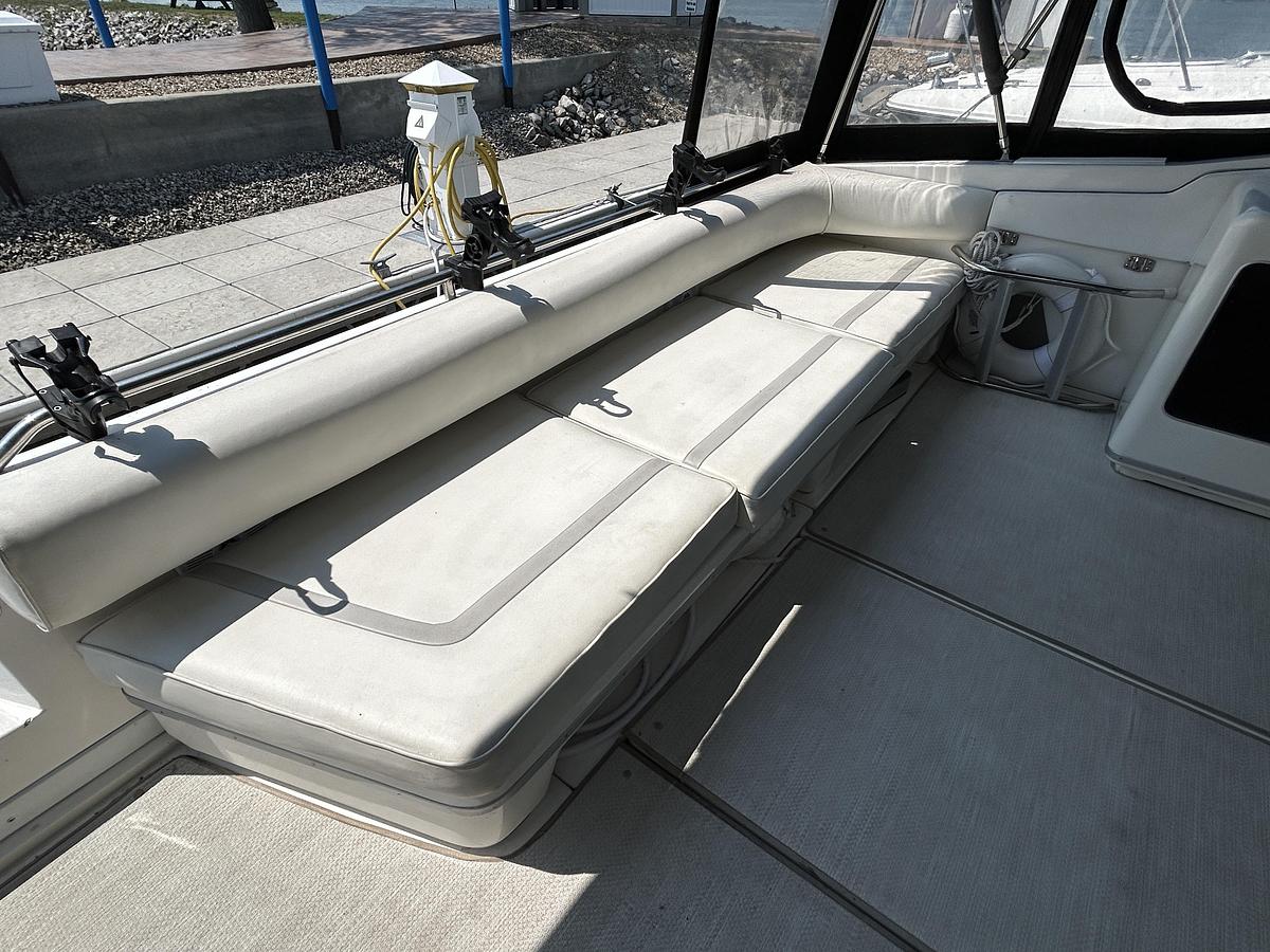 Used 1993 Sea Ray 440 Sundancer