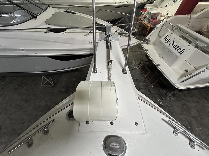 Used 1990 Carver 3257 Montego