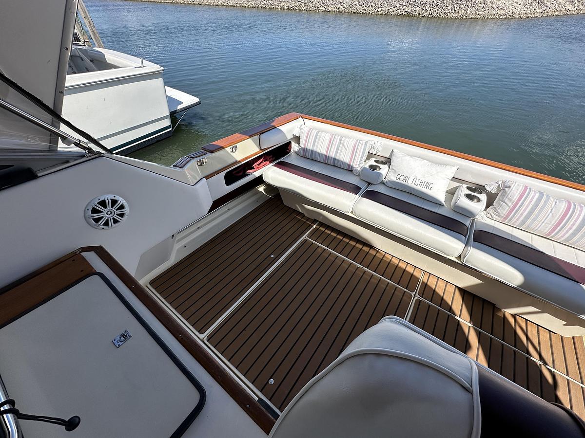 Used 1987  Sea Ray 340 Sundancer