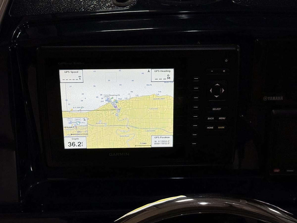 Used 2014 Pursuit 265 DC