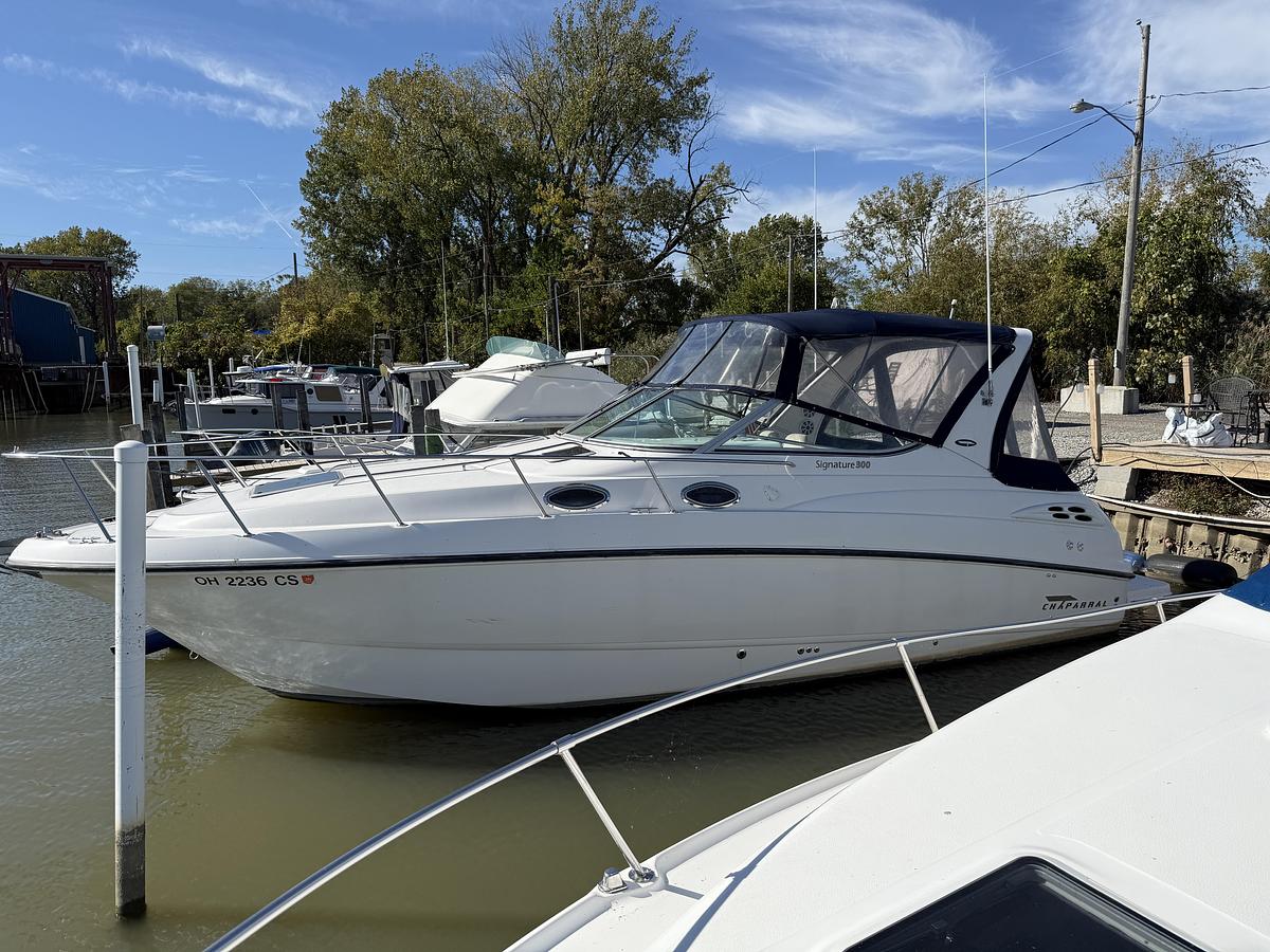 Used 1999 Chaparral 300 Signature