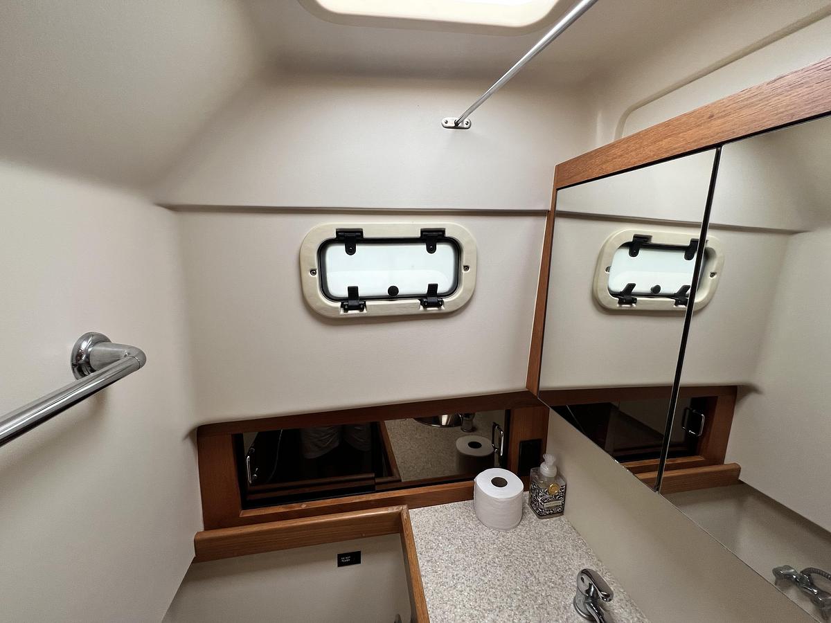 Used 2001 Mainship 34 Pilot