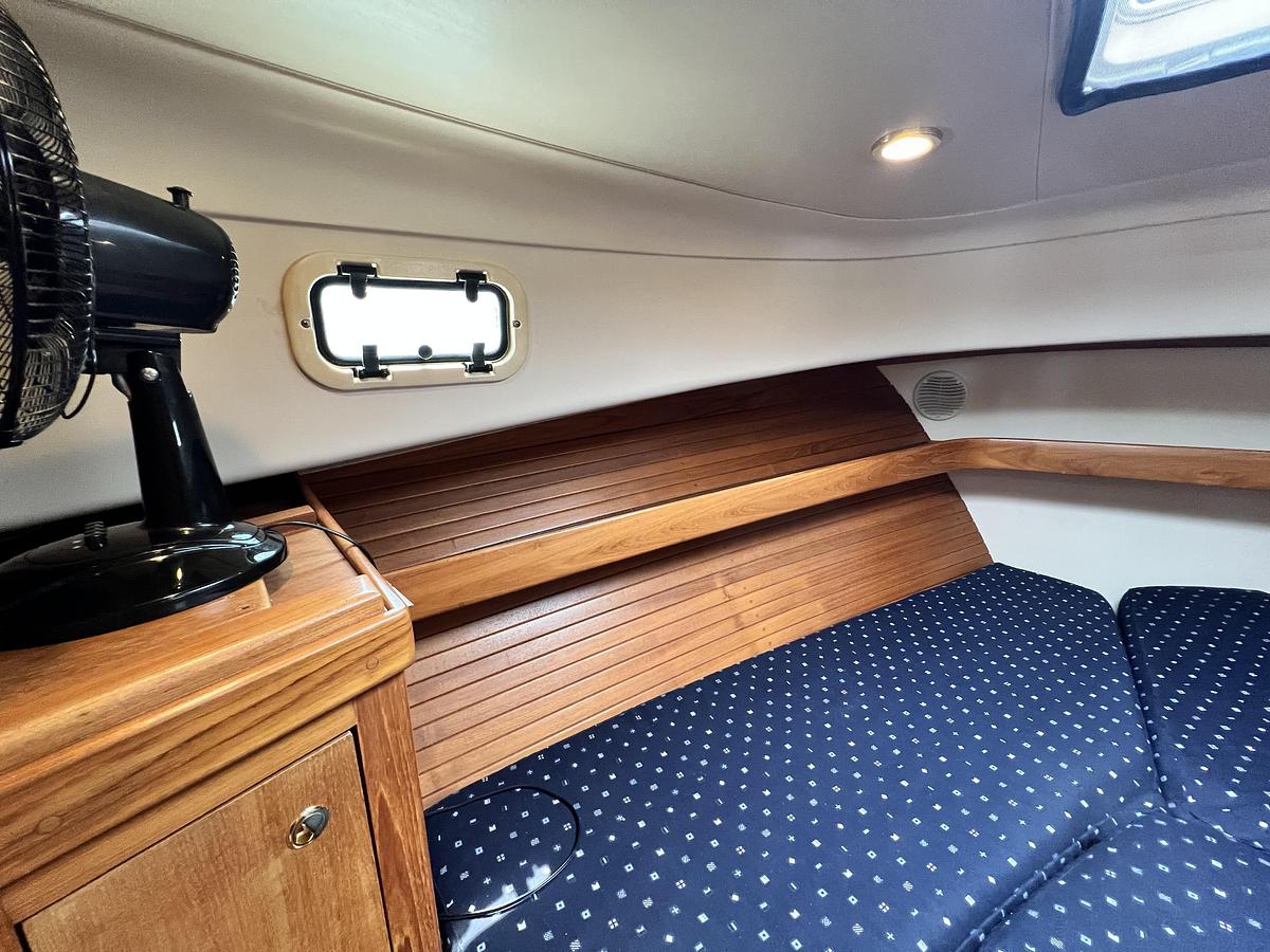 Used 2001 Mainship 34 Pilot