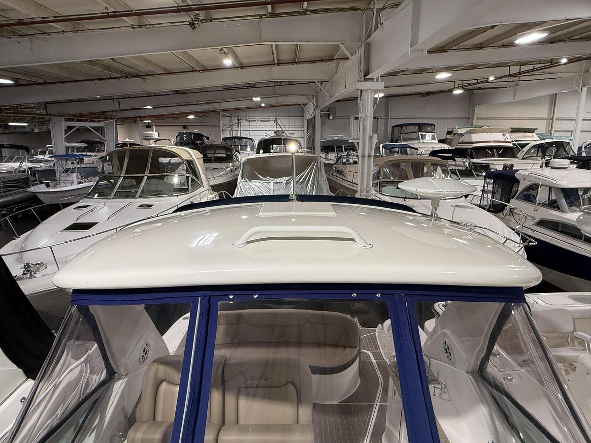 Used 2017 Sea Ray 330 Sundancer