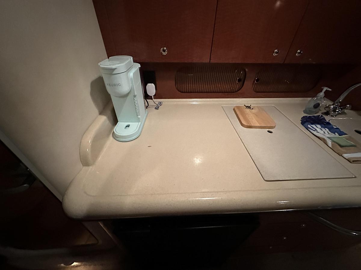 Used 2004 Sea Ray 340 Sundancer