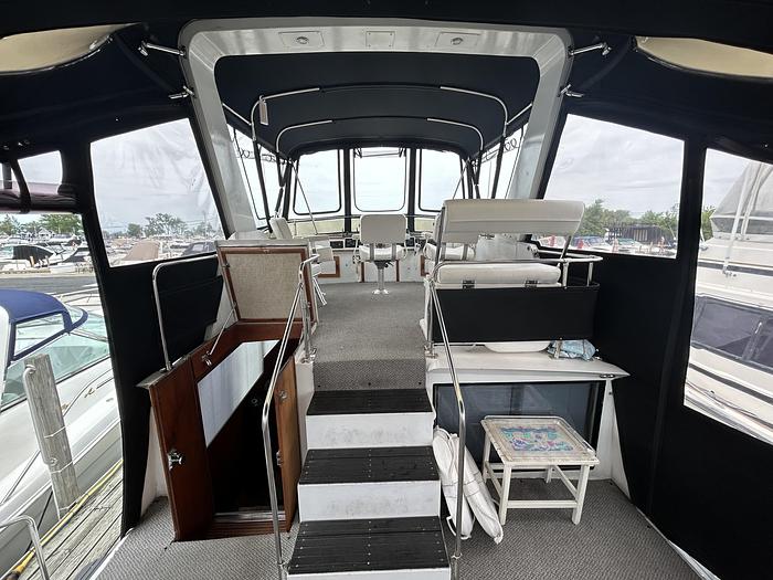 Used 1986 Marinette 39' Double Cabin