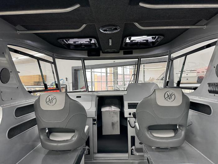 2025 Extreme Boats  696 Game King