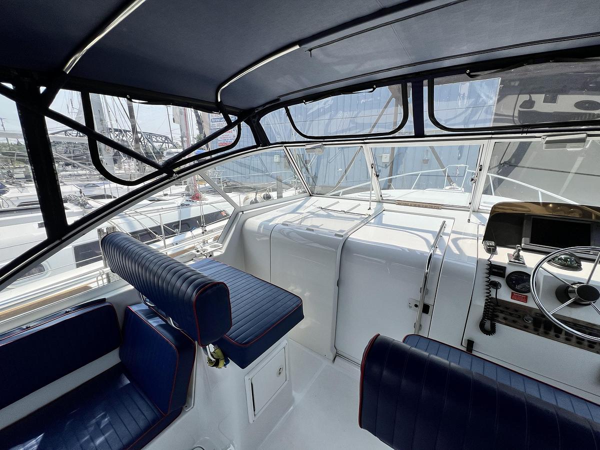 Used 2001 Mainship 34 Pilot