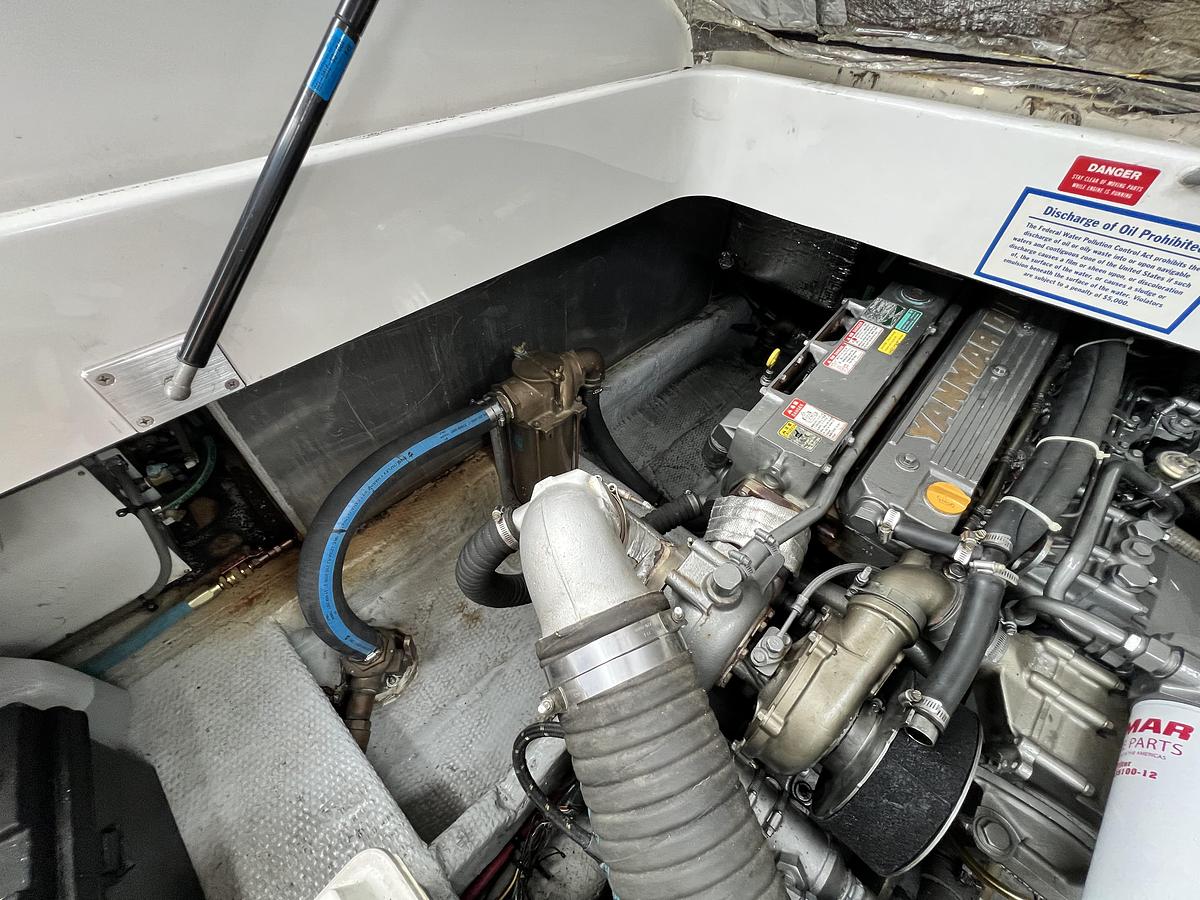 Used 2001 Mainship 34 Pilot