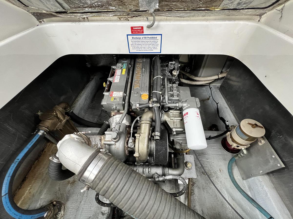 Used 2001 Mainship 34 Pilot