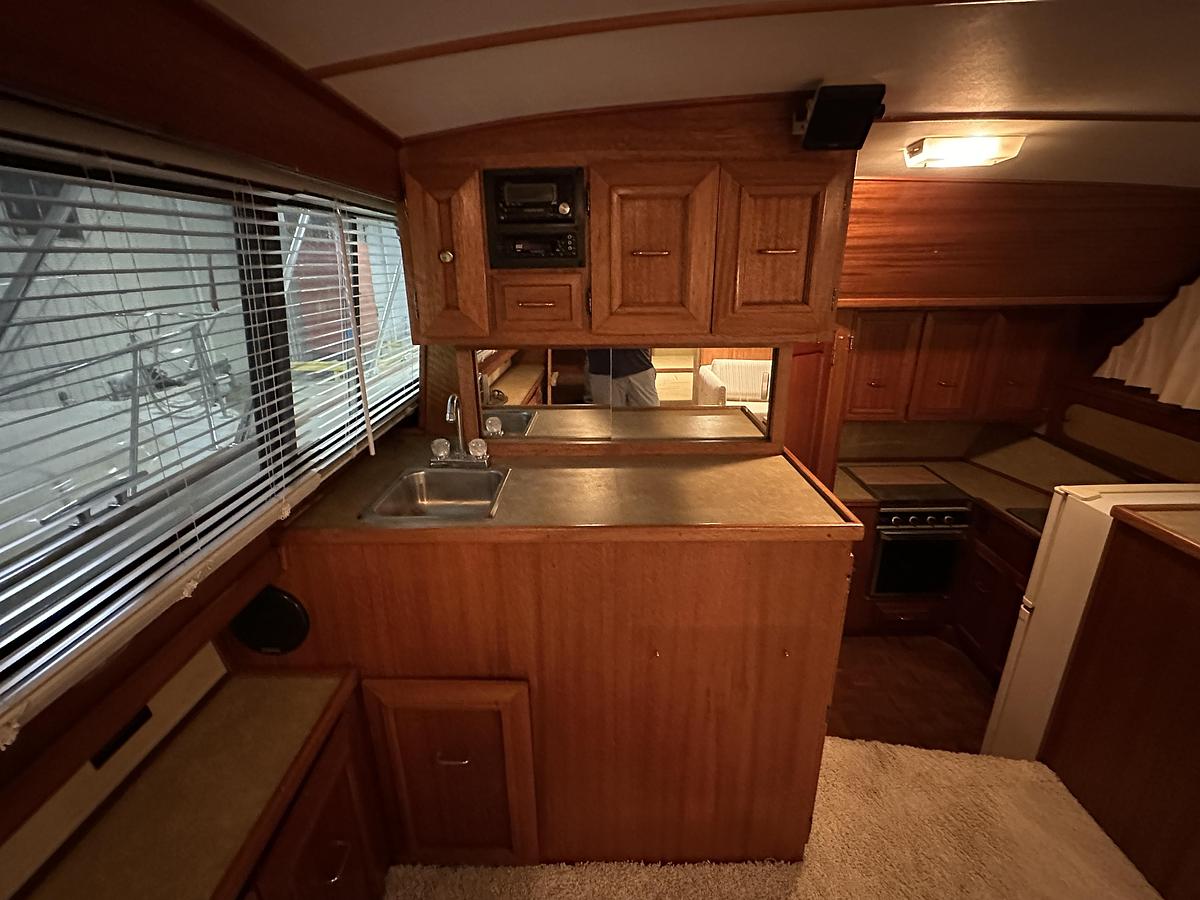 Used 1982 Egg Harbor 42 Aft Cabin Motor Yacht