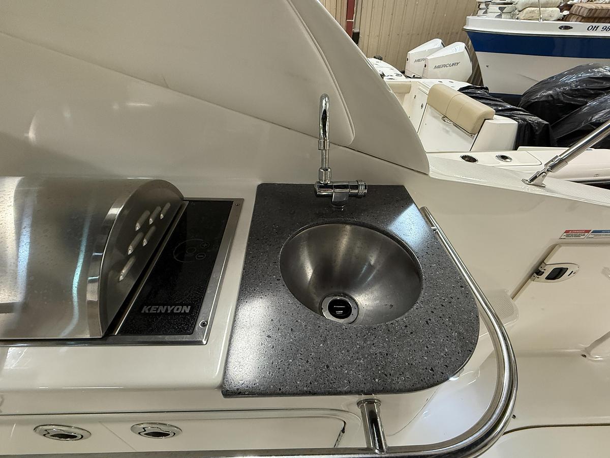 Used 2012 Sea Ray 280 Sundancer