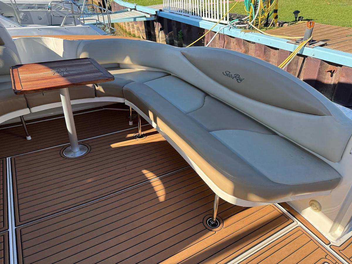 Used 2000 Sea Ray 380 Sundancer