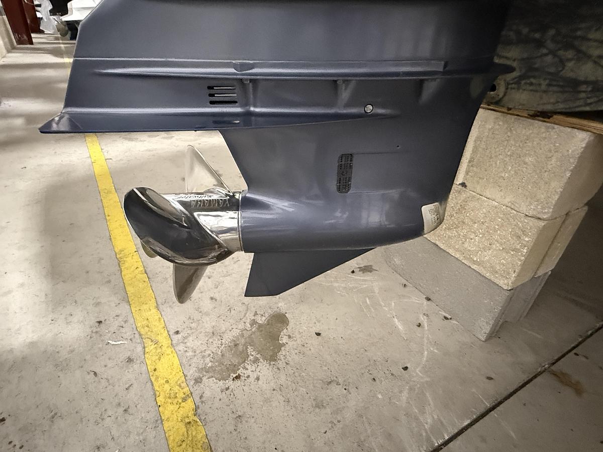 Used 2014 Pursuit 265 DC