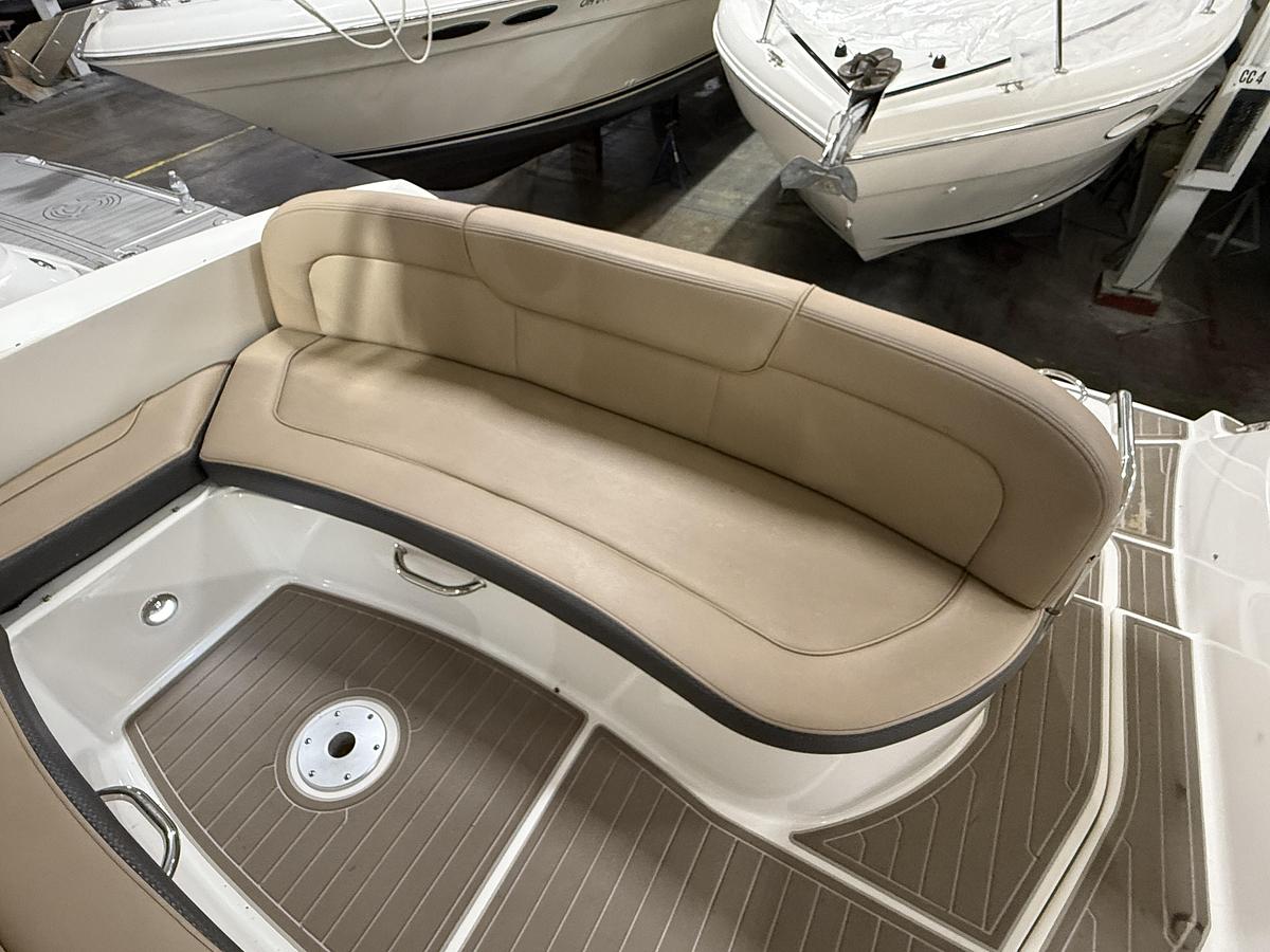 Used 2017 Sea Ray 330 Sundancer